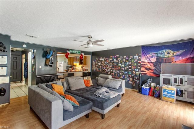 1420 Highnoon PL, Virginia Beach, VA 23462