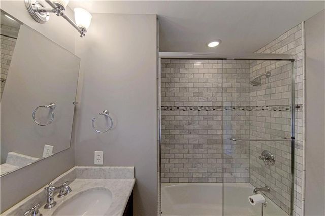 4411 W 97 Street, Overland Park, KS 66207