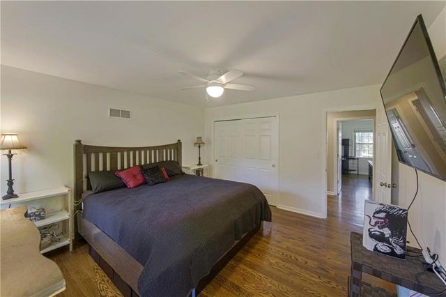 4411 W 97 Street, Overland Park, KS 66207
