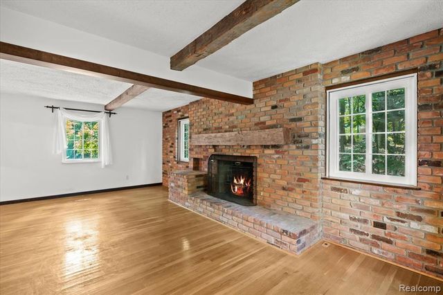 5150 Old Hickory Drive, Brighton, MI 48116