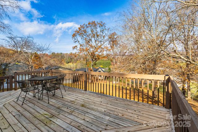84 Joe jenkins Road, Fairview, NC 28730