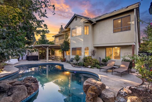 1415 Valley Glen Dr, Roseville, CA 95747