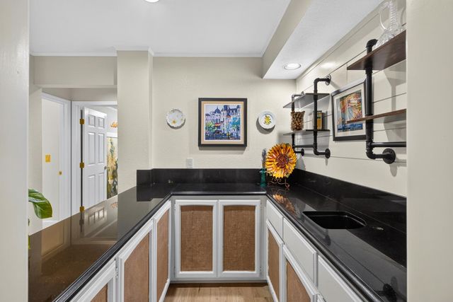 1415 Valley Glen Dr, Roseville, CA 95747