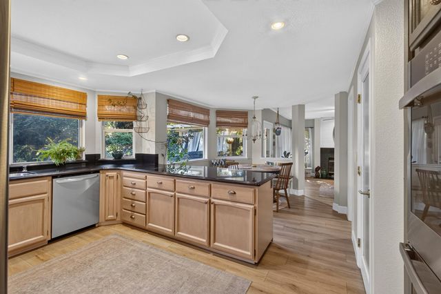 1415 Valley Glen Dr, Roseville, CA 95747