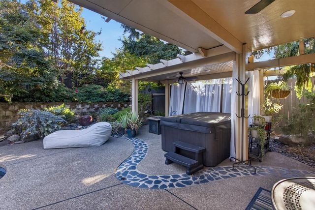 1415 Valley Glen Dr, Roseville, CA 95747