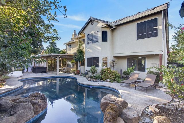 1415 Valley Glen Dr, Roseville, CA 95747