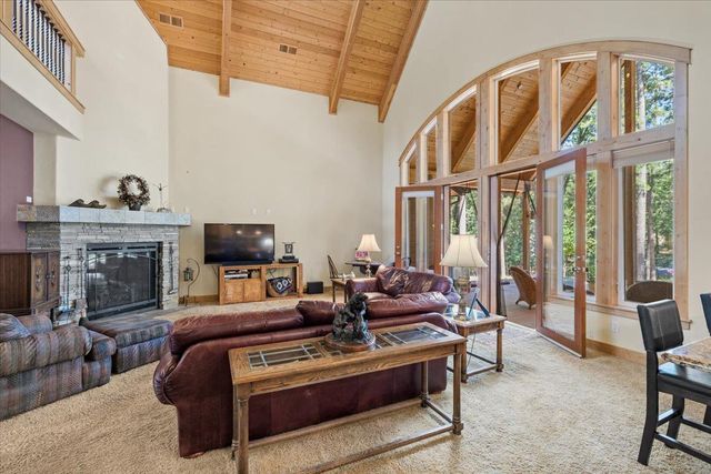11382 Cour Royal, Nevada City, CA 95959