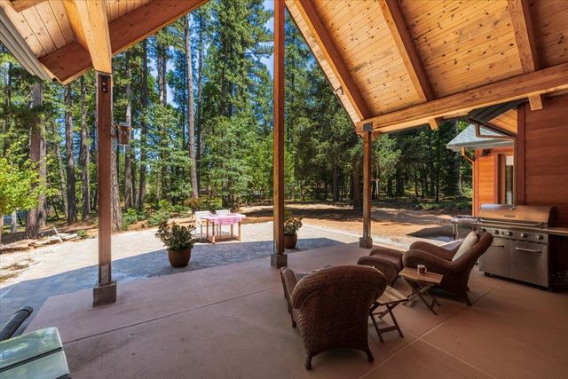 11382 Cour Royal, Nevada City, CA 95959