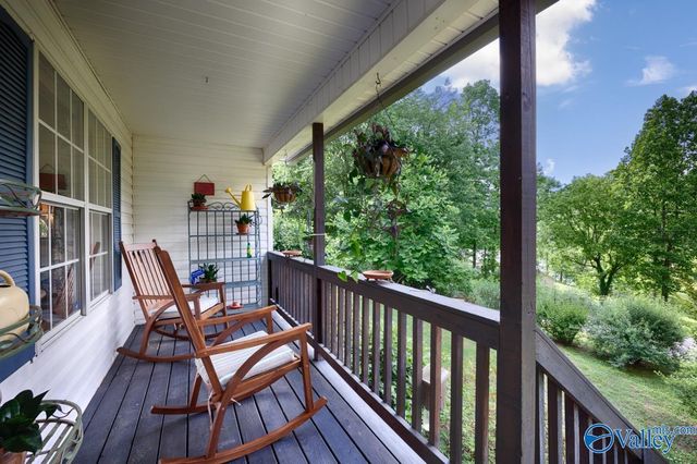 4688 Hide-A-Way Drive, Guntersville, AL 35796