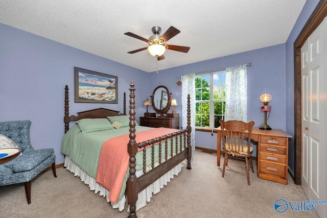 4688 Hide-A-Way Drive, Guntersville, AL 35796