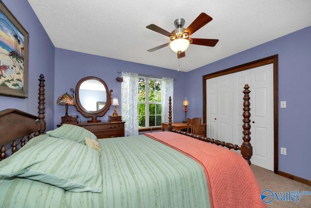 4688 Hide-A-Way Drive, Guntersville, AL 35796