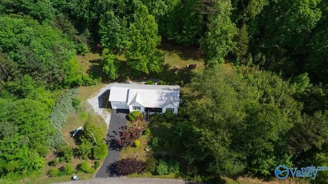 4688 Hide-A-Way Drive, Guntersville, AL 35796