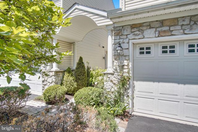 737 FERRIS WAY, Hershey, PA 17033
