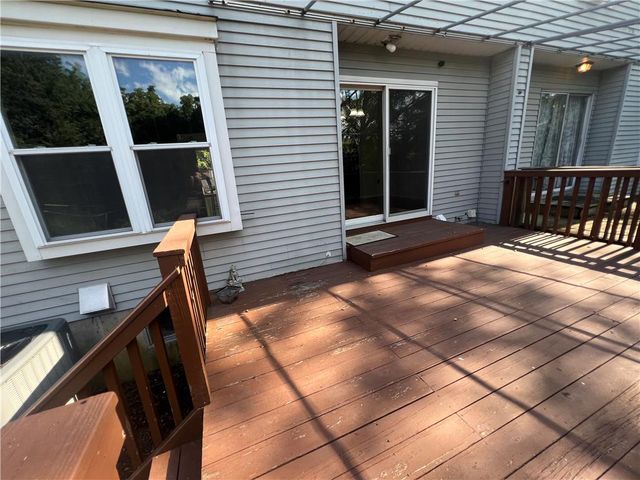 896 Briarstone Road, Bethlehem City, PA 18017
