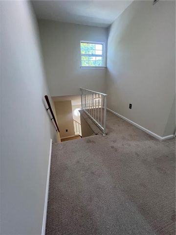896 Briarstone Road, Bethlehem City, PA 18017
