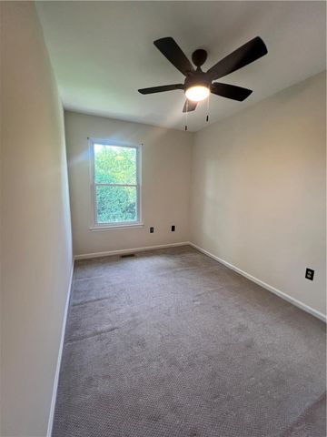 896 Briarstone Road, Bethlehem City, PA 18017