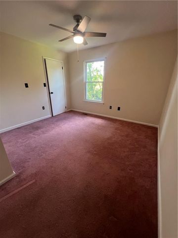 896 Briarstone Road, Bethlehem City, PA 18017