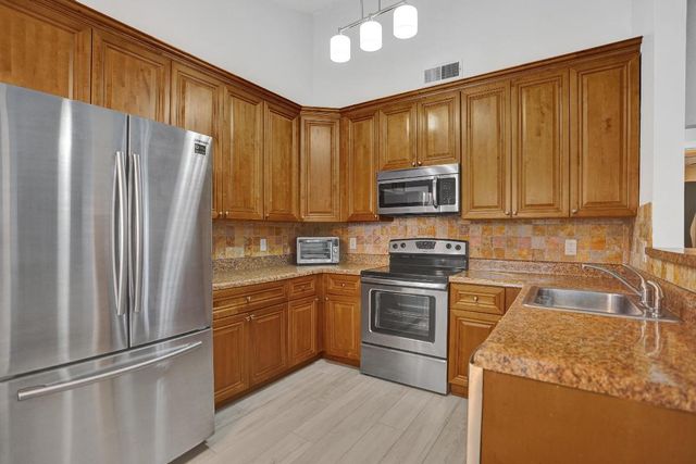 9220 Carma Drive, Boynton Beach, FL 33472