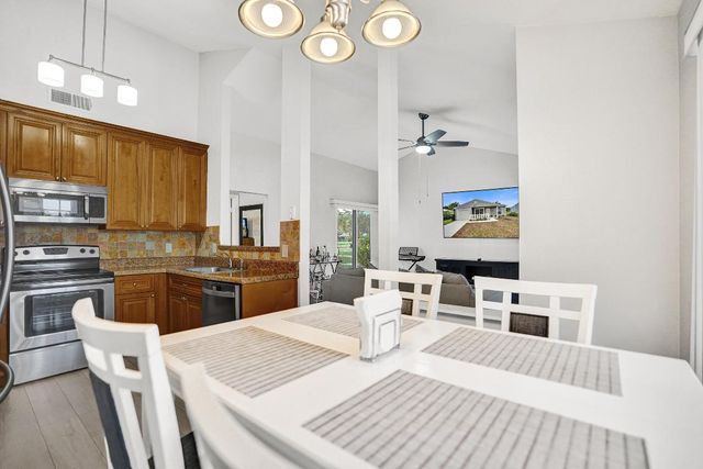 9220 Carma Drive, Boynton Beach, FL 33472