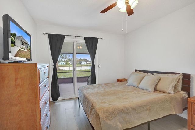 9220 Carma Drive, Boynton Beach, FL 33472