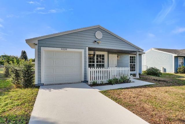 9220 Carma Drive, Boynton Beach, FL 33472