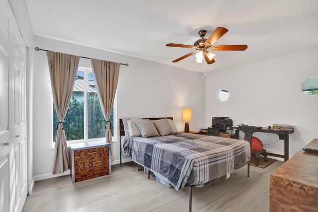 9220 Carma Drive, Boynton Beach, FL 33472