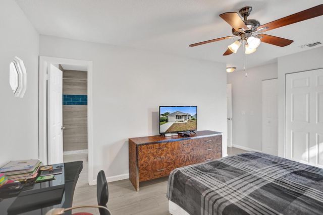 9220 Carma Drive, Boynton Beach, FL 33472