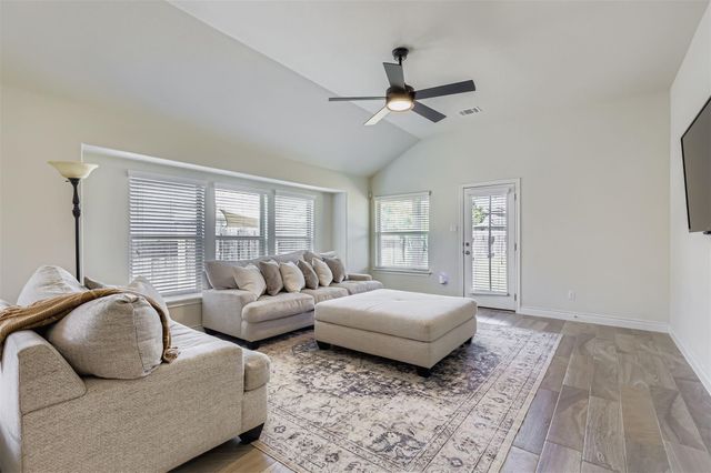 19401 Wearyall Hill LN, Pflugerville, TX 78660