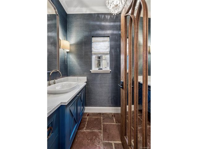 130 Gaylord St, Denver, CO 80206