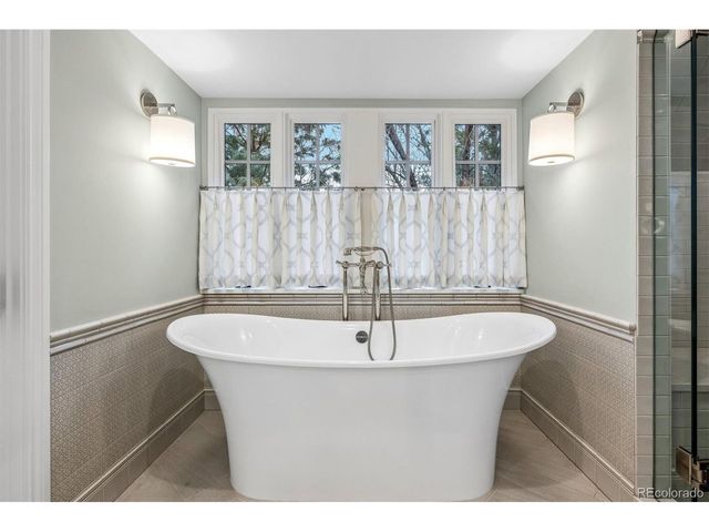 130 Gaylord St, Denver, CO 80206