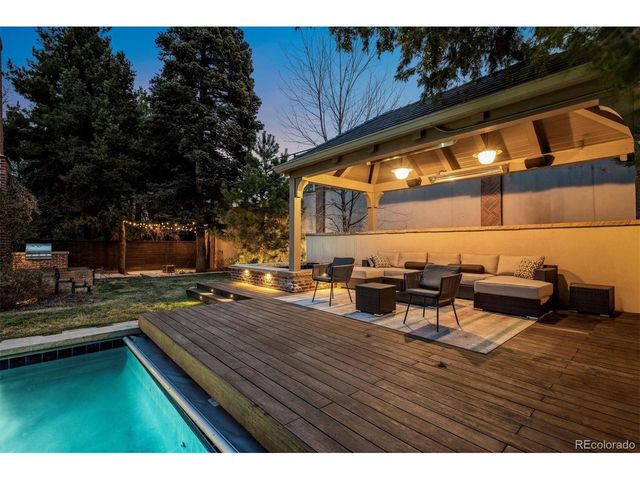 130 Gaylord St, Denver, CO 80206