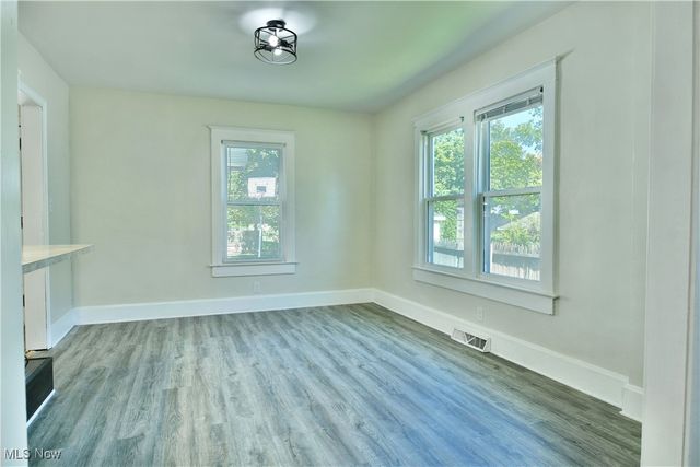 2510 E Midlothian Boulevard, Youngstown, OH 44502