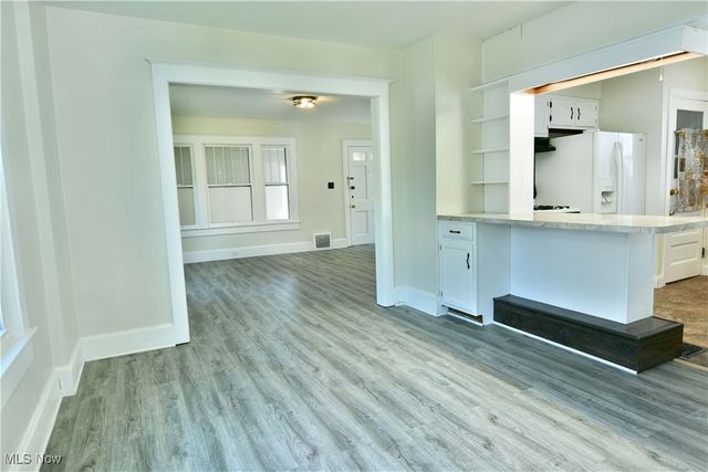 2510 E Midlothian Boulevard, Youngstown, OH 44502