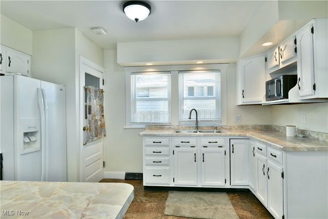 2510 E Midlothian Boulevard, Youngstown, OH 44502