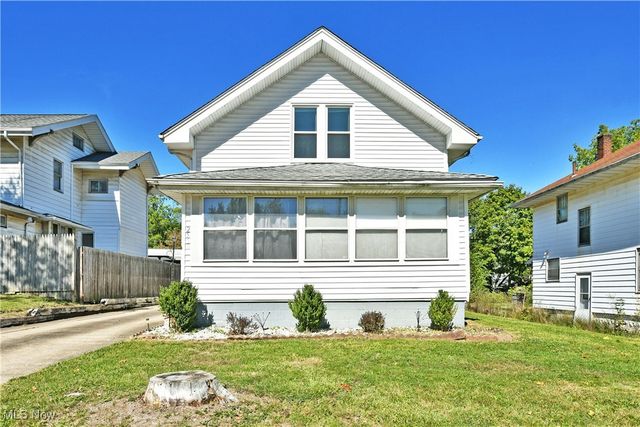 2510 E Midlothian Boulevard, Youngstown, OH 44502