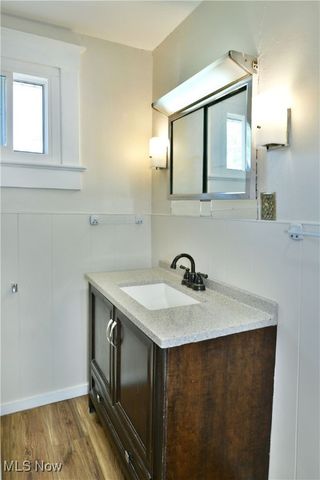 2510 E Midlothian Boulevard, Youngstown, OH 44502