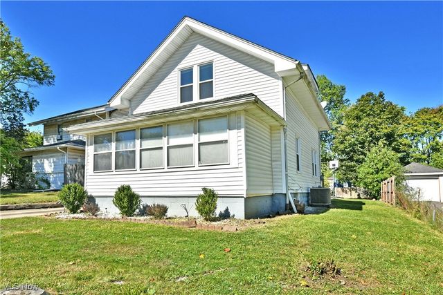 2510 E Midlothian Boulevard, Youngstown, OH 44502