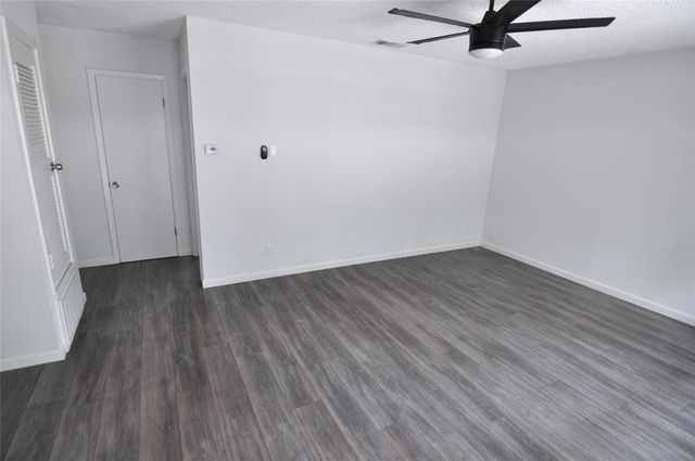 11301 Oakwood DR B, Austin, TX 78753