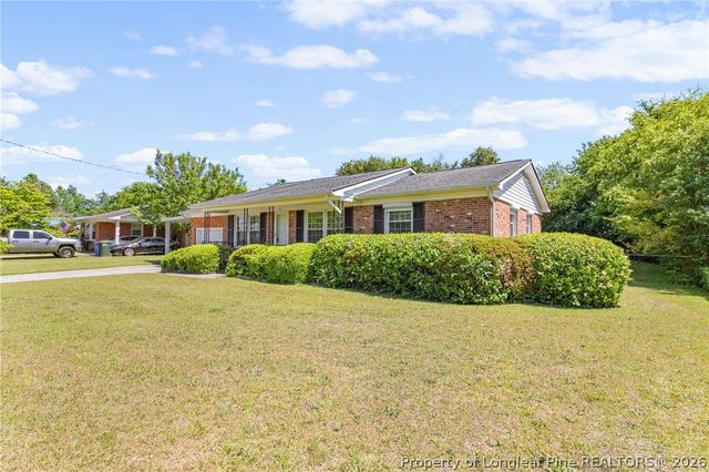 7517 Bridgeman Drive, Fayetteville, NC 28303