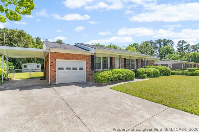 7517 Bridgeman Drive, Fayetteville, NC 28303