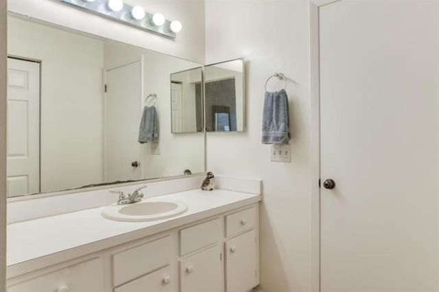 31 Catalonia Ct, St Augustine, FL 32086