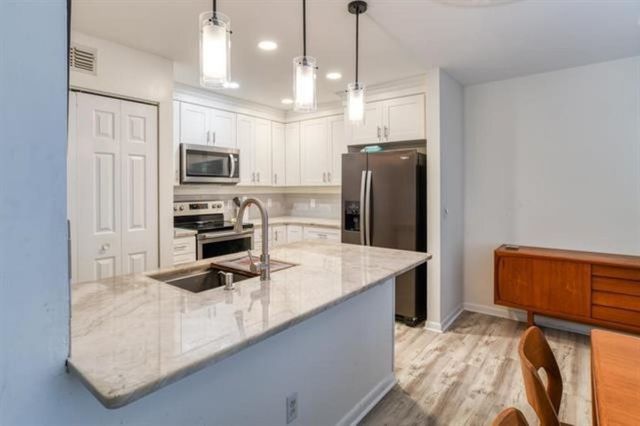 31 Catalonia Ct, St Augustine, FL 32086