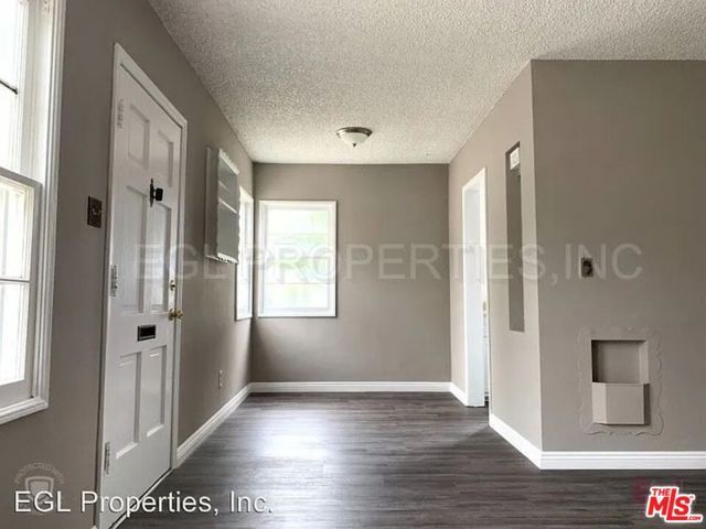 315 W Queen Street, Inglewood, CA 90301