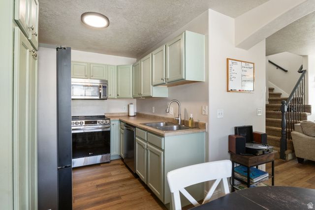 12238 S MADISON VIEW DR, Riverton, UT 84065