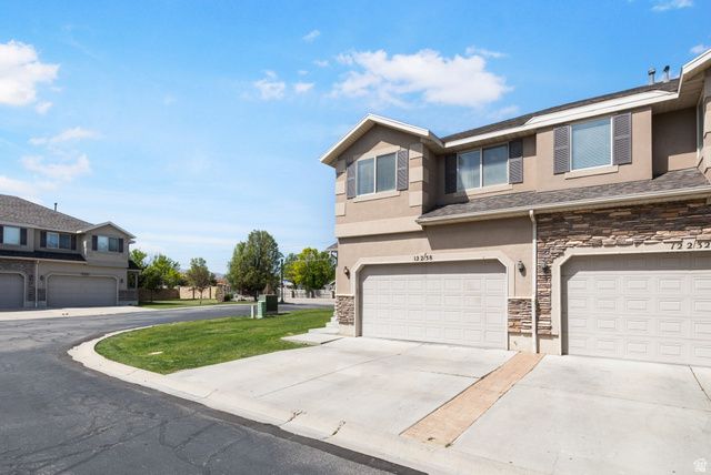 12238 S MADISON VIEW DR, Riverton, UT 84065