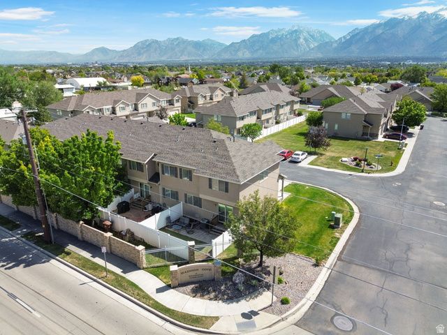 12238 S MADISON VIEW DR, Riverton, UT 84065