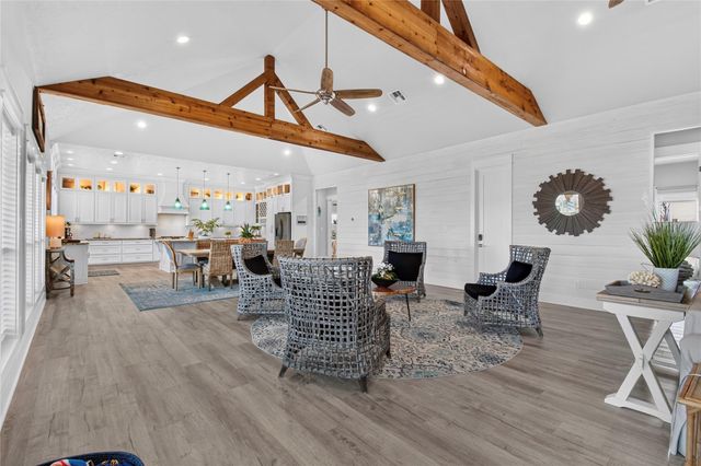 937 S Cove, Crystal Beach, TX 77650