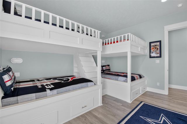 937 S Cove, Crystal Beach, TX 77650