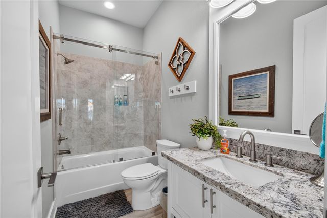 937 S Cove, Crystal Beach, TX 77650
