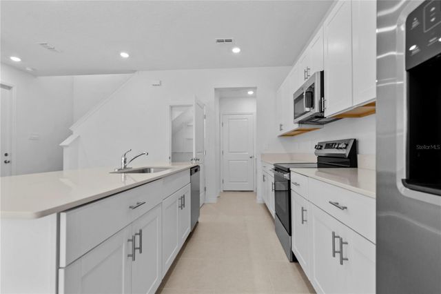 3396 LAPIS LAKE DRIVE, Zephyrhills, FL 33541